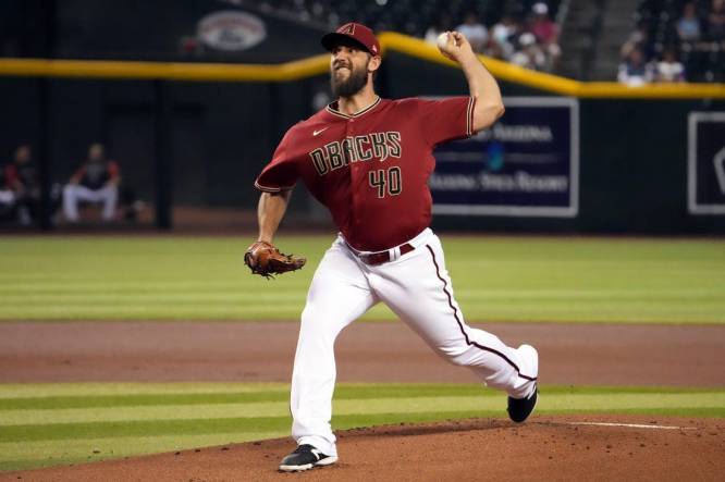 Diamondbacks pitcher Madison Bumgarner has been quietly competing