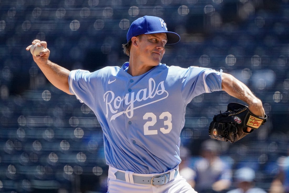 Royals beat White Sox 3-2 on Taylor's 2-out single in 10th