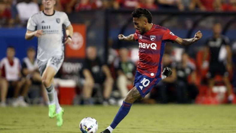 Aug 13, 2022; Frisco, Texas, USA; FC Dallas forward Jesus Ferreira (10) kicks the ball against the San Jose Earthquakes in the first half at Toyota Stadium. Mandatory Credit: Tim Heitman-USA TODAY Sports