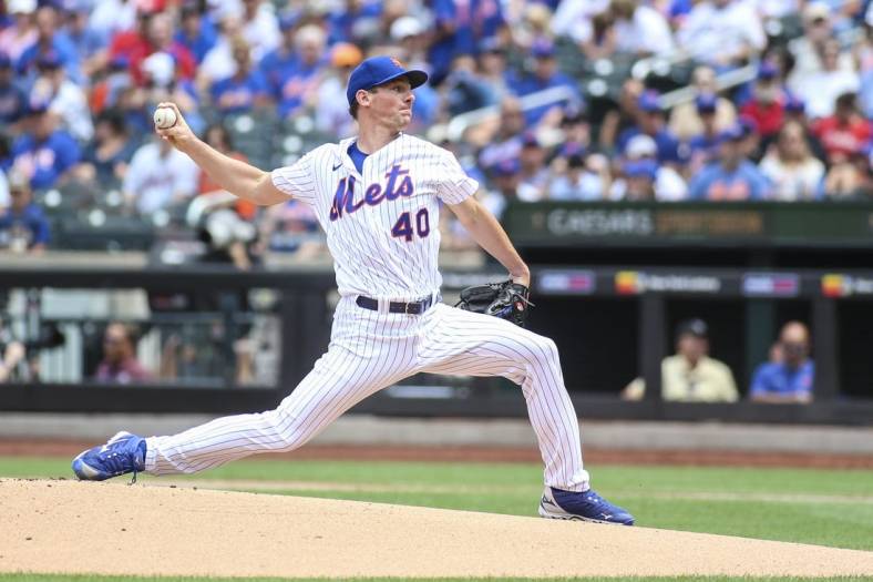 Aug 14, 2022; New York City, New York, USA;  New York Mets starting pitcher Chris Bassitt (40) pitches in the first inning against the Philadelphia Phillies at Citi Field. Mandatory Credit: Wendell Cruz-USA TODAY Sports