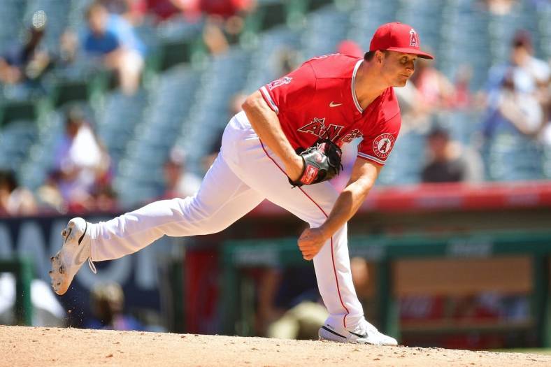 Aug 14, 2022; Anaheim, California, USA; Los Angeles Angels starting pitcher Tucker Davidson (32) throws against the Minnesota Twins during the fourth inning at Angel Stadium. Mandatory Credit: Gary A. Vasquez-USA TODAY Sports