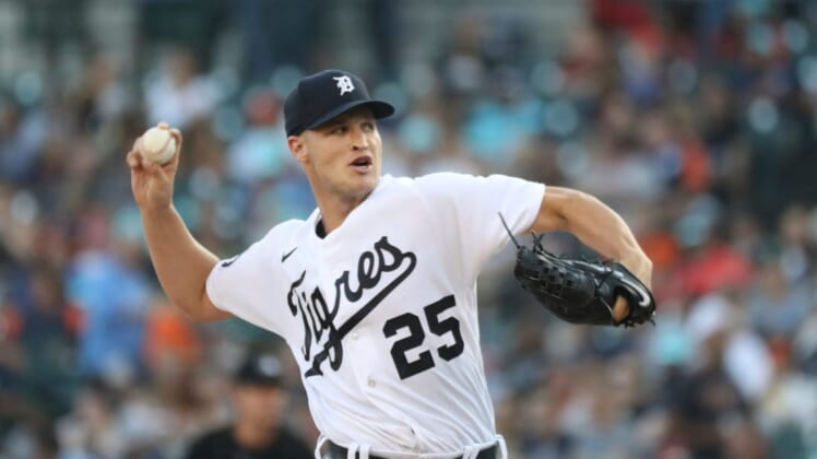 Detroit Tigers starter Matt Manning (25) pitches against the Los Angeles Angels during second-inning action at Comerica Park in Detroit on Friday, Aug. 19, 2022.Tigers Ang1