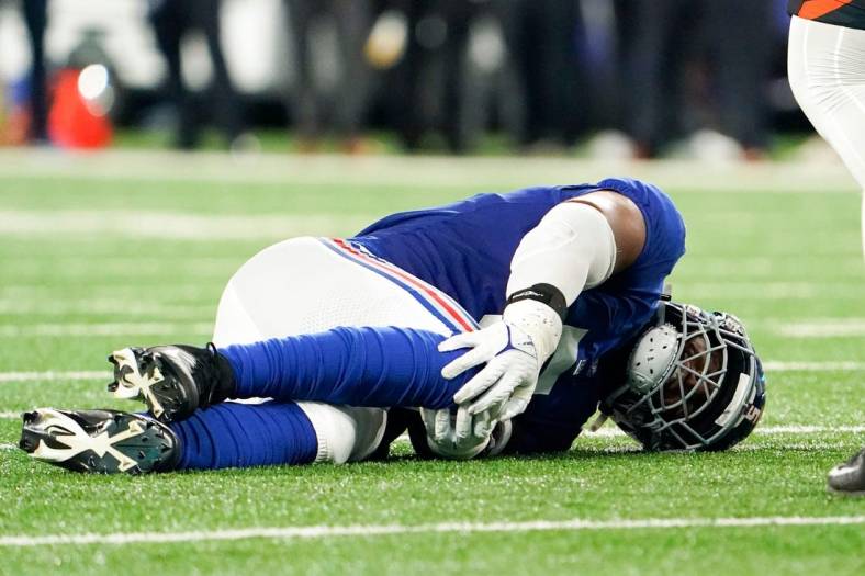 New York Giants defensive end Kayvon Thibodeaux (5) goes down during a preseason game against the Cincinnati Bengals at MetLife Stadium on August 21, 2022, in East Rutherford.

Nfl Ny Giants Preseason Game Vs Bengals Bengals At Giants