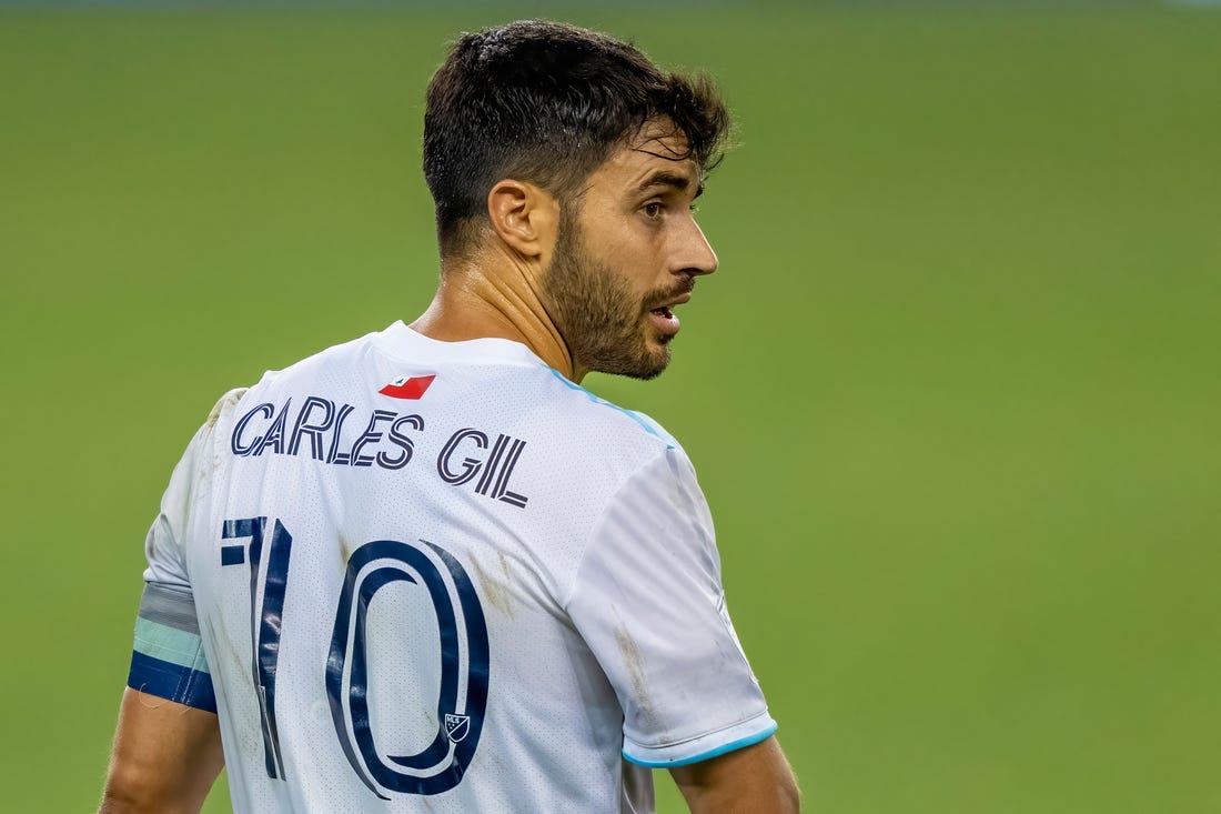 Aug 17, 2022; Toronto, Ontario, CAN; New England Revolution midfielder Carles Gil (10) looks on against the Toronto FC during the second half at BMO Field. Mandatory Credit: Kevin Sousa-USA TODAY Sports