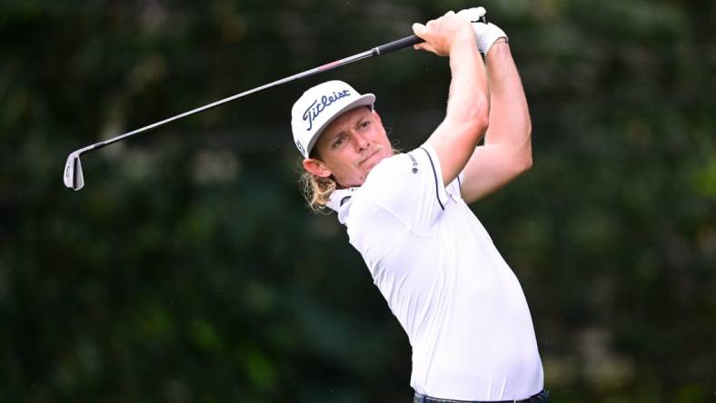 Aug 25, 2022; Atlanta, Georgia, USA; Cameron Smith tees off on the 2nd hole during the first round of the TOUR Championship golf tournament. Mandatory Credit: Adam Hagy-USA TODAY Sports