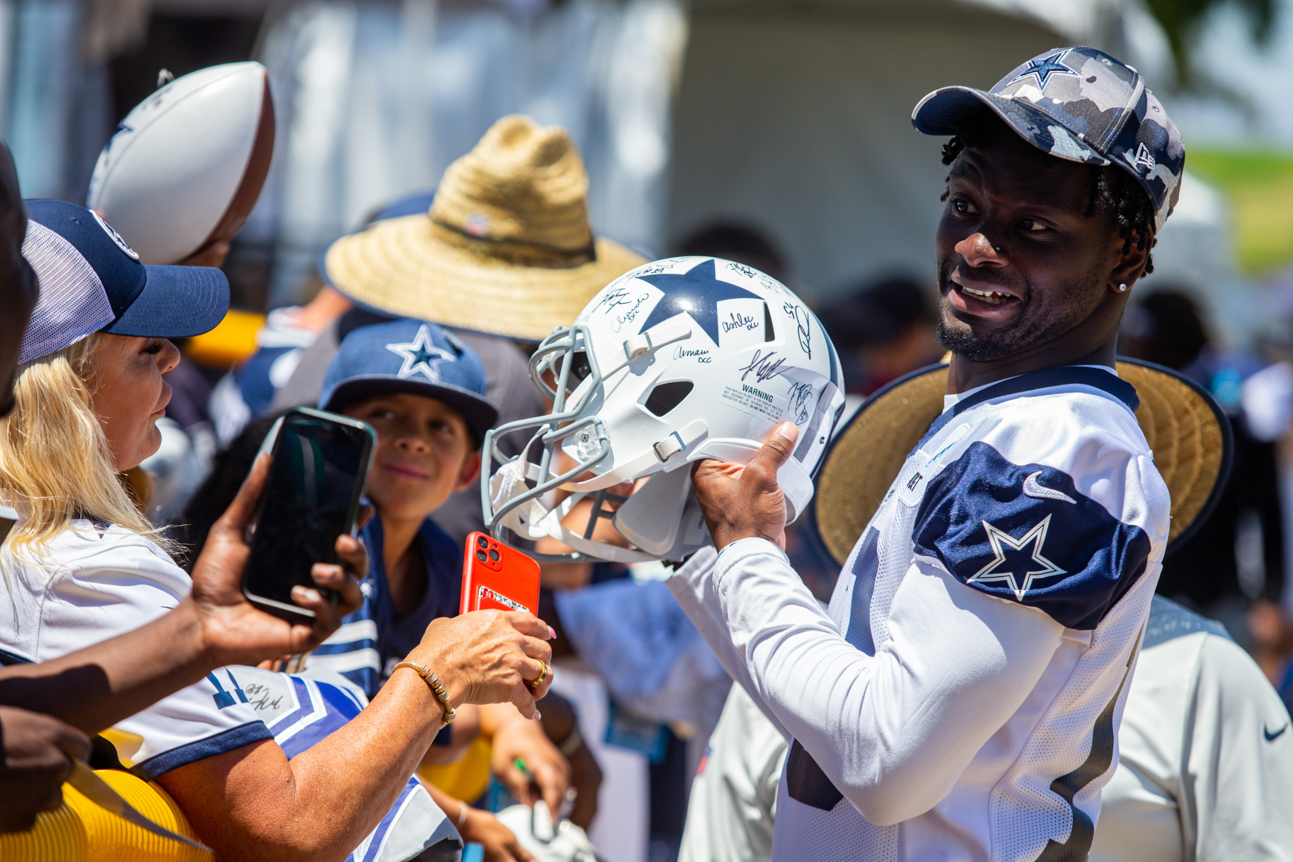 Giddy up: Michael Gallup resumes running routes at Dallas Cowboys camp