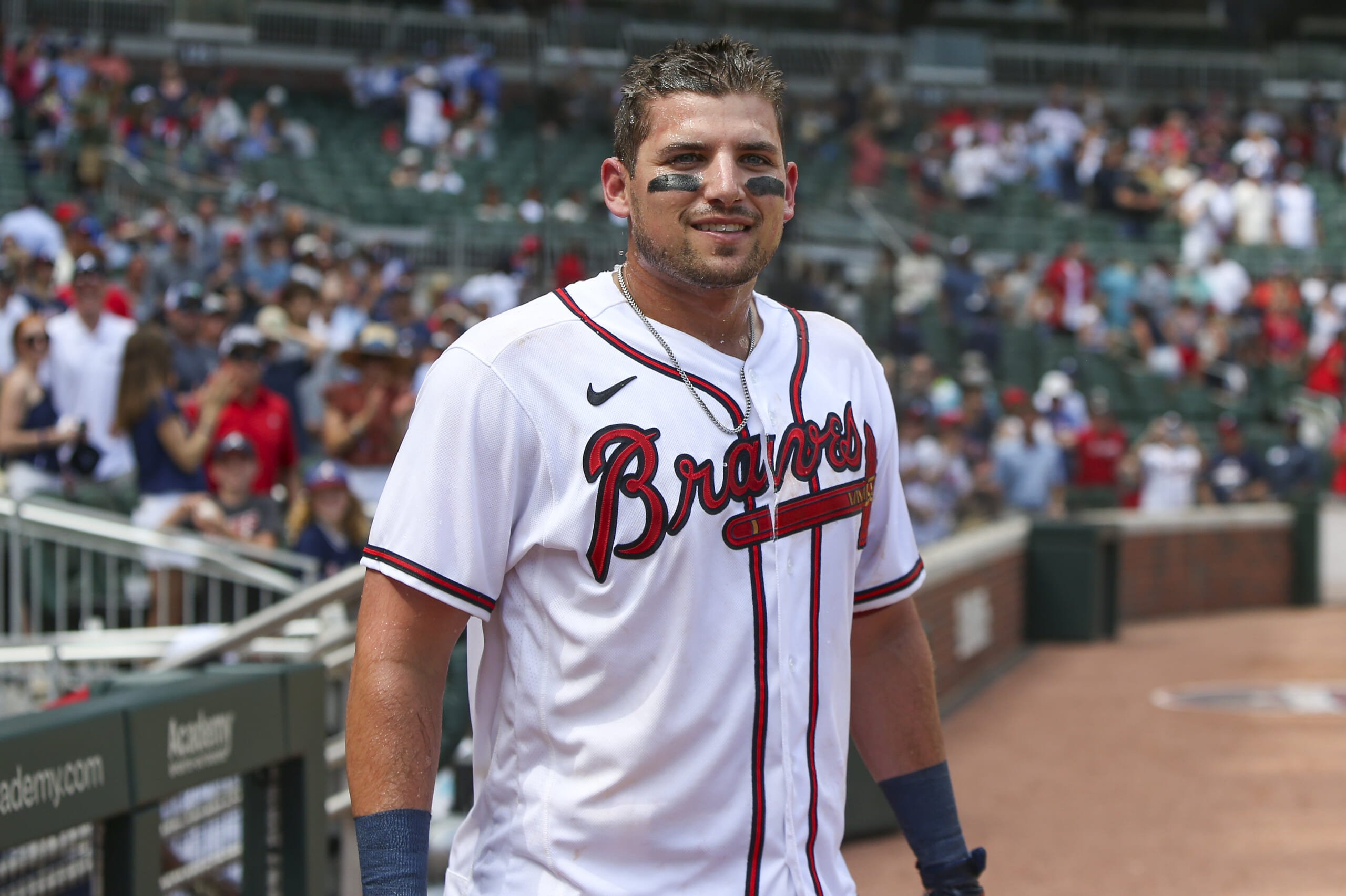 Austin Riley signs 212 million contract with the Atlanta Braves