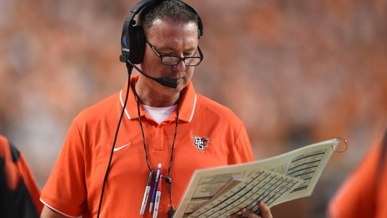 Bowling Green Head Coach Scot Loeffler during the NCAA college football game between the Tennessee Volunteers and Bowling Green Falcons in Knoxville, Tenn. on Thursday, September 2, 2021.

Ut Bowling Green