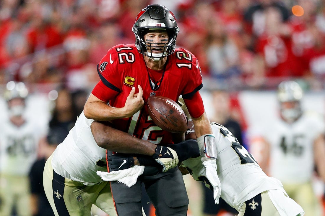 Tom Brady, Buccaneers try to solve riddle of the Saints