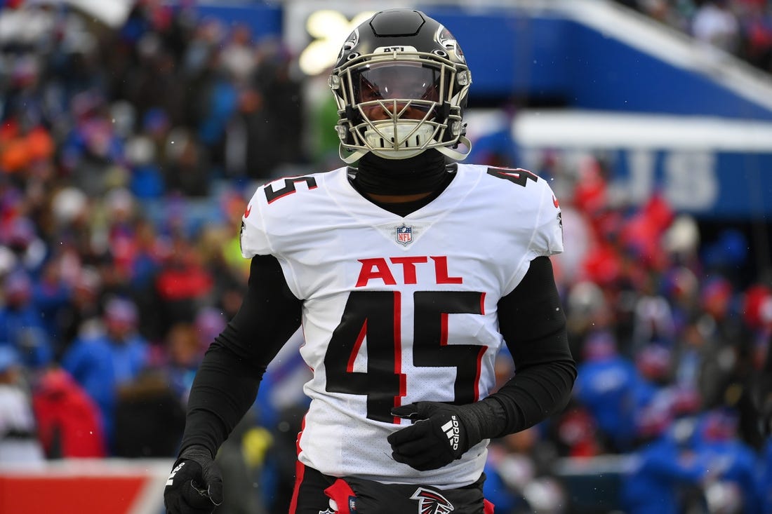 Jan 2, 2022; Orchard Park, New York, USA; Atlanta Falcons inside linebacker Deion Jones (45) prior to the game against the Buffalo Bills at Highmark Stadium. Mandatory Credit: Rich Barnes-USA TODAY Sports