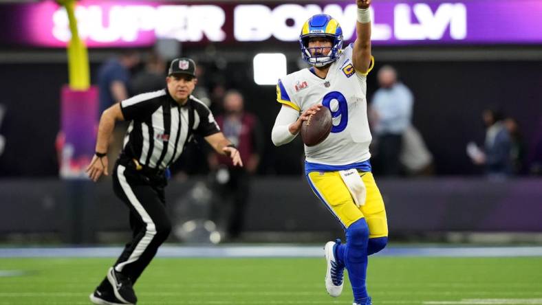 Los Angeles Rams quarterback Matthew Stafford (9) gestures downfield in the second quarter during Super Bowl 56 against the Cincinnati Bengals, Sunday, Feb. 13, 2022, at SoFi Stadium in Inglewood, Calif. The Cincinnati Bengals lost, 23-20.

Nfl Super Bowl 56 Los Angeles Rams Vs Cincinnati Bengals Feb 13 2022 1393