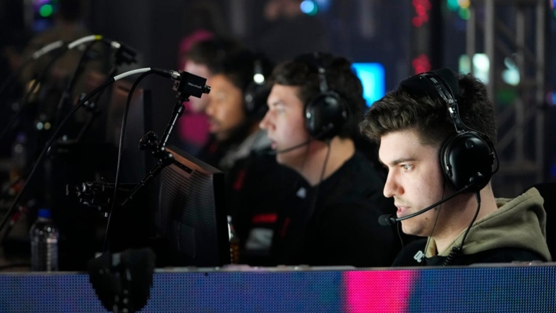 Zack "Drazah" Jordan plays with the LA Thieves against the London Royal Ravens during the Call of Duty League Pro-Am Classic esports tournament at Belong Gaming Arena in Columbus on May 6, 2022.Call Of Duty Esports Tournament