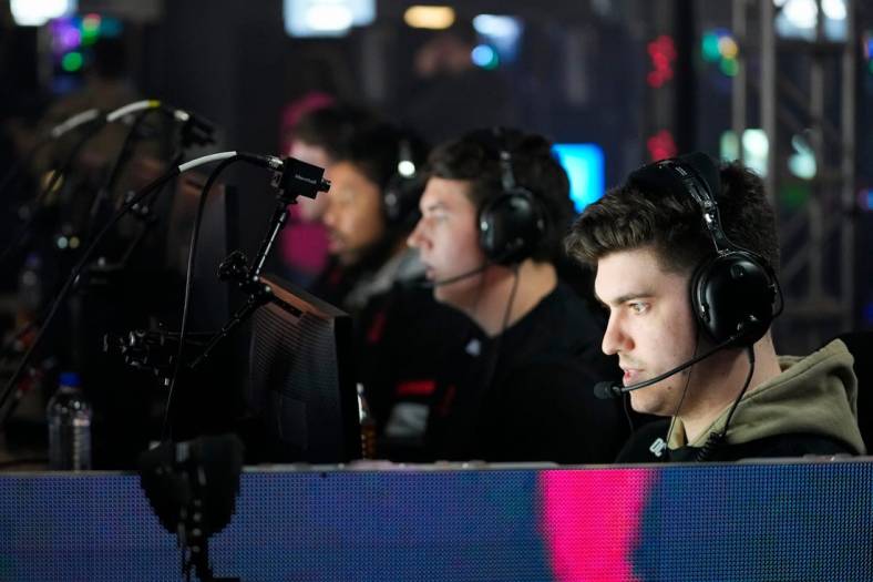 Zack "Drazah" Jordan plays with the LA Thieves against the London Royal Ravens during the Call of Duty League Pro-Am Classic esports tournament at Belong Gaming Arena in Columbus on May 6, 2022.

Call Of Duty Esports Tournament