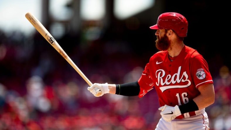 Cincinnati Reds first baseman Colin Moran (16) prepares to bat in the fourth inning of the MLB game between the Cincinnati Reds and the Arizona Diamondbacks at Great American Ball Park in Cincinnati on Thursday, June 9, 2022.Arizona Diamondbacks At Cincinnati Reds
