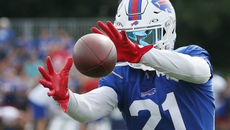 Safety Jordan Poyer pulls in a ball during drills on the fourth day of the Buffalo Bills training camp at St. John Fisher University in Rochester Wednesday, July 27, 2022.

Sd 072722 Bills Camp 5 Spts