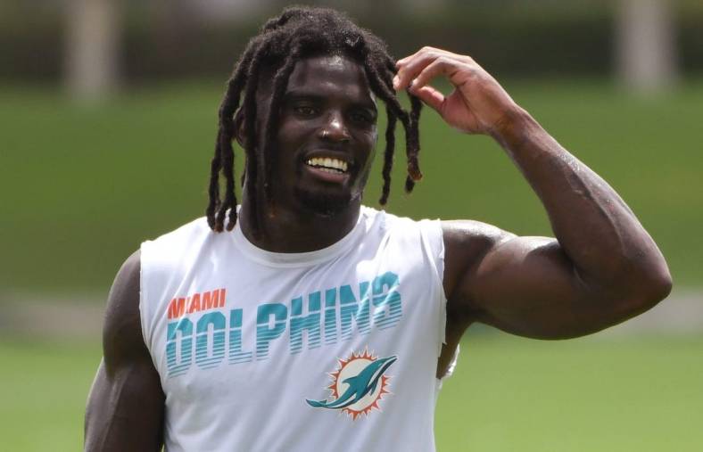 Miami Dolphins wide receiver Tyreek Hill (10) participates in training camp at Baptist Health Training Complex, Wednesday, July 27, 2022 in Miami Gardens.