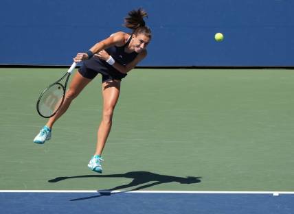 Sep 1, 2022; Flushing, NY, USA; Petra Martic of Croatia serves against Paula Badosa of Spain on day four of the 2022 U.S. Open tennis tournament at USTA Billie Jean King Tennis Center. Mandatory Credit: Jerry Lai-USA TODAY Sports