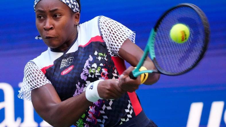 Sept 2, 2022; Flushing, NY, USA; Coco Gauff of the USA hits to Madison Keys of the USA on day five of the 2022 U.S. Open tennis tournament at USTA Billie Jean King National Tennis Center. Mandatory Credit: Robert Deutsch-USA TODAY Sports