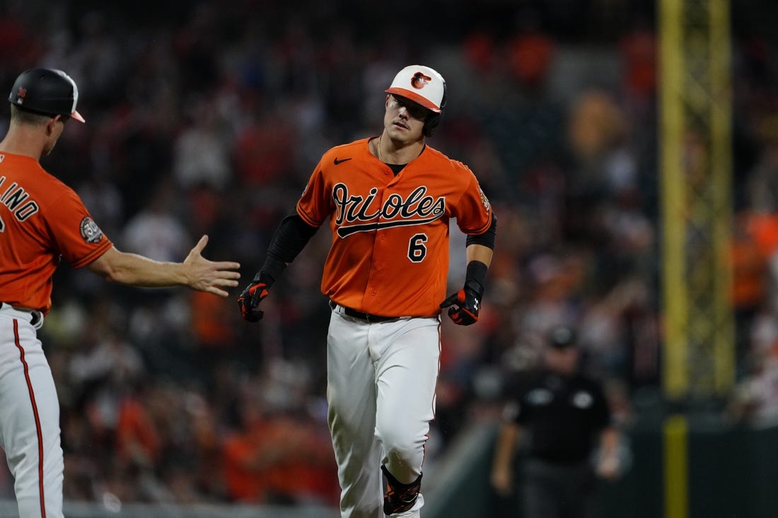 Ryan Mountcastle hits two of Orioles' 5 HRs in 8-1 win over A's