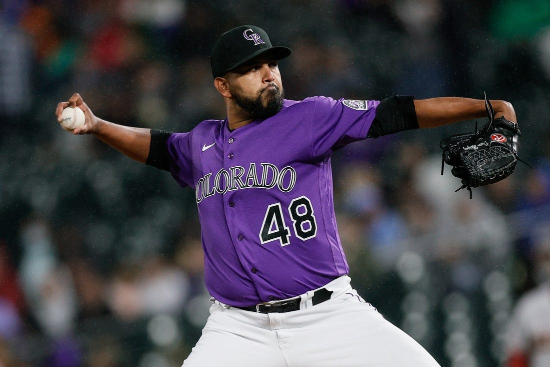 Rockies beat D-backs with five home runs, including a 504-foot