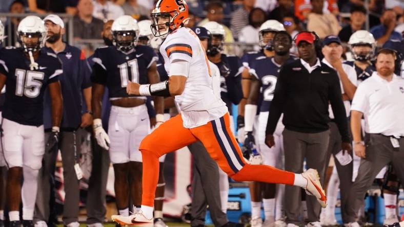 Sep 10, 2022; East Hartford, Connecticut, USA; Syracuse Orange quarterback Garrett Shrader (6) run the ball against the Connecticut Huskies in the second quarter at Rentschler Field at Pratt & Whitney Stadium. Mandatory Credit: David Butler II-USA TODAY Sports