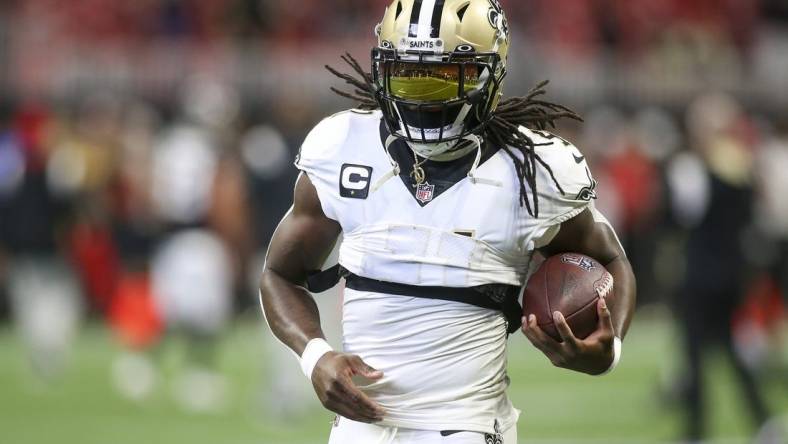 Sep 11, 2022; Atlanta, Georgia, USA; New Orleans Saints running back Alvin Kamara (41) prepares for a game against the Atlanta Falcons at Mercedes-Benz Stadium. Mandatory Credit: Brett Davis-USA TODAY Sports