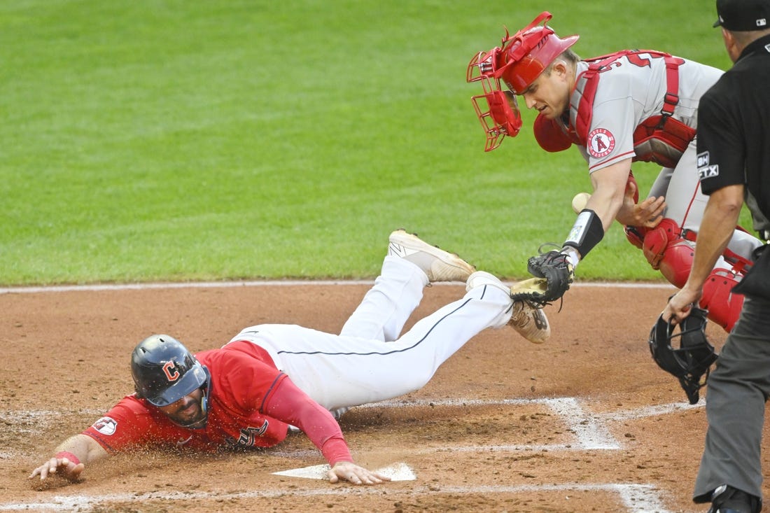 Mike Trout homers in 7th straight game as Angels fall to Guardians