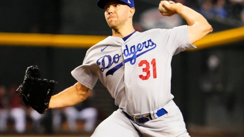 Sep 12, 2022; Phoenix, Arizona, USA; Los Angeles Dodgers starting pitcher Tyler Anderson (31) throws to the Arizona Diamondbacks in the second inning at Chase Field.

Mlb Dodgers At Diamondbacks