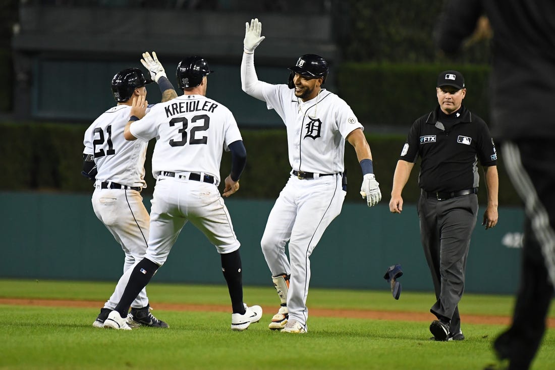 Tigers Walk Off On White Sox In Extras