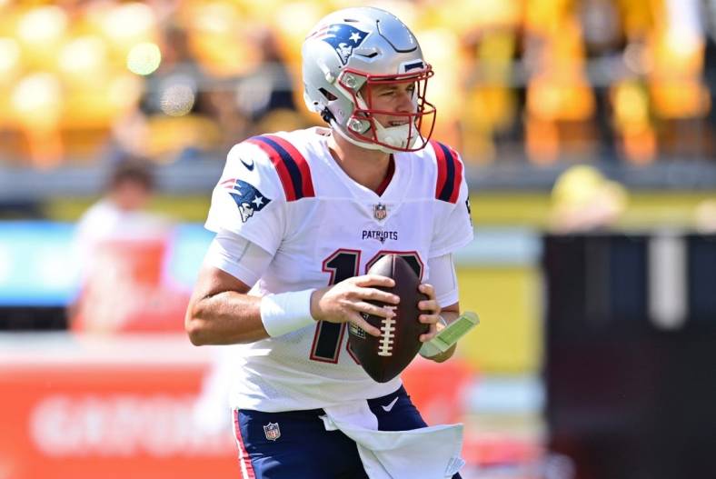 Sep 18, 2022; Pittsburgh, Pennsylvania, USA; New England Patriots quarterback Mac Jones (10) warms up before the game against the Pittsburgh Steelers at Acrisure Stadium. Mandatory Credit: David Dermer-USA TODAY Sports