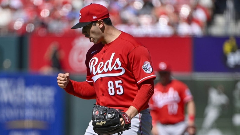Sep 18, 2022; St. Louis, Missouri, USA;  Cincinnati Reds starting pitcher Luis Cessa (85) reacts after an inning ending double play against the St. Louis Cardinals during the third inning at Busch Stadium. Mandatory Credit: Jeff Curry-USA TODAY Sports