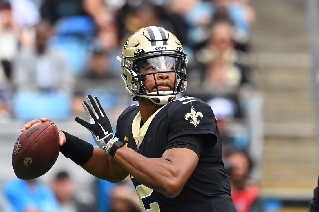 Sep 25, 2022; Charlotte, North Carolina, USA; New Orleans Saints quarterback Jameis Winston (2) looks to pass in the second quarter at Bank of America Stadium. Mandatory Credit: Bob Donnan-USA TODAY Sports