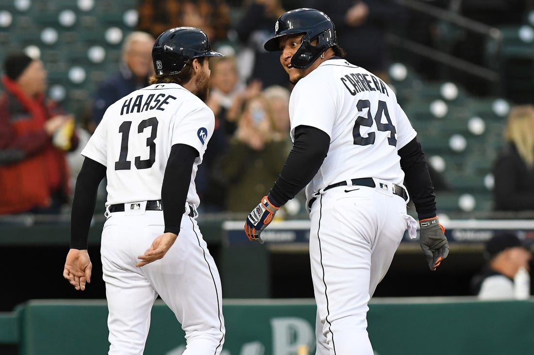 Tigers Aim To Extend Win Streak Sweep Royals