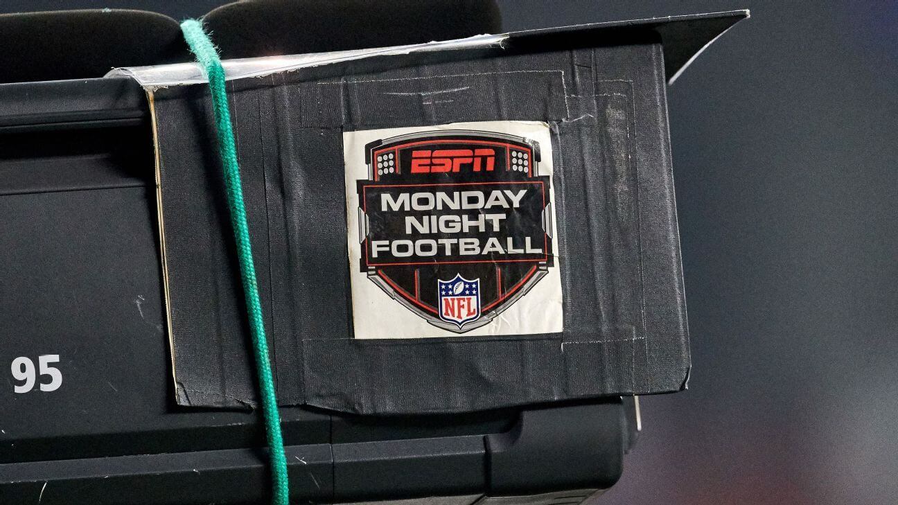 what can i watch monday night football on tonight