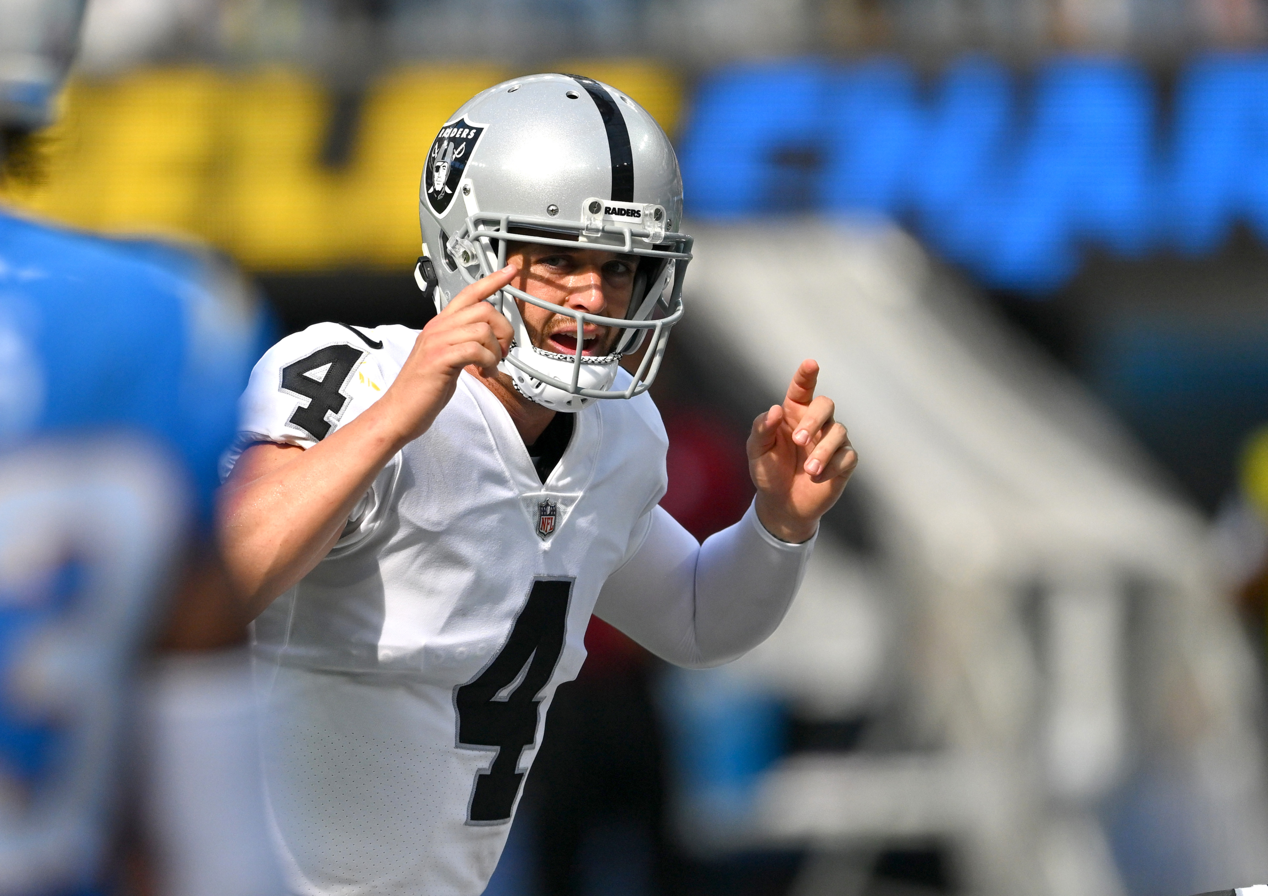 Why it's too early to sell stock on Las Vegas Raiders QB Derek Carr after  Week 1 performance