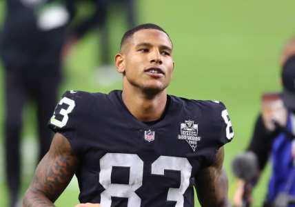 Raiders sign tight end Darren Waller to multi-year extension