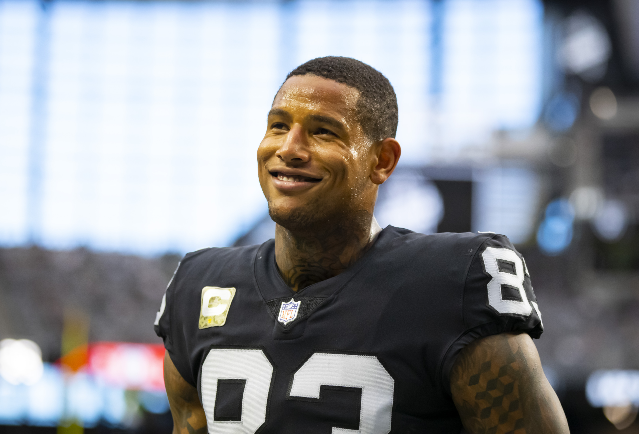 Raiders not closing door on extension for two-time Pro Bowler