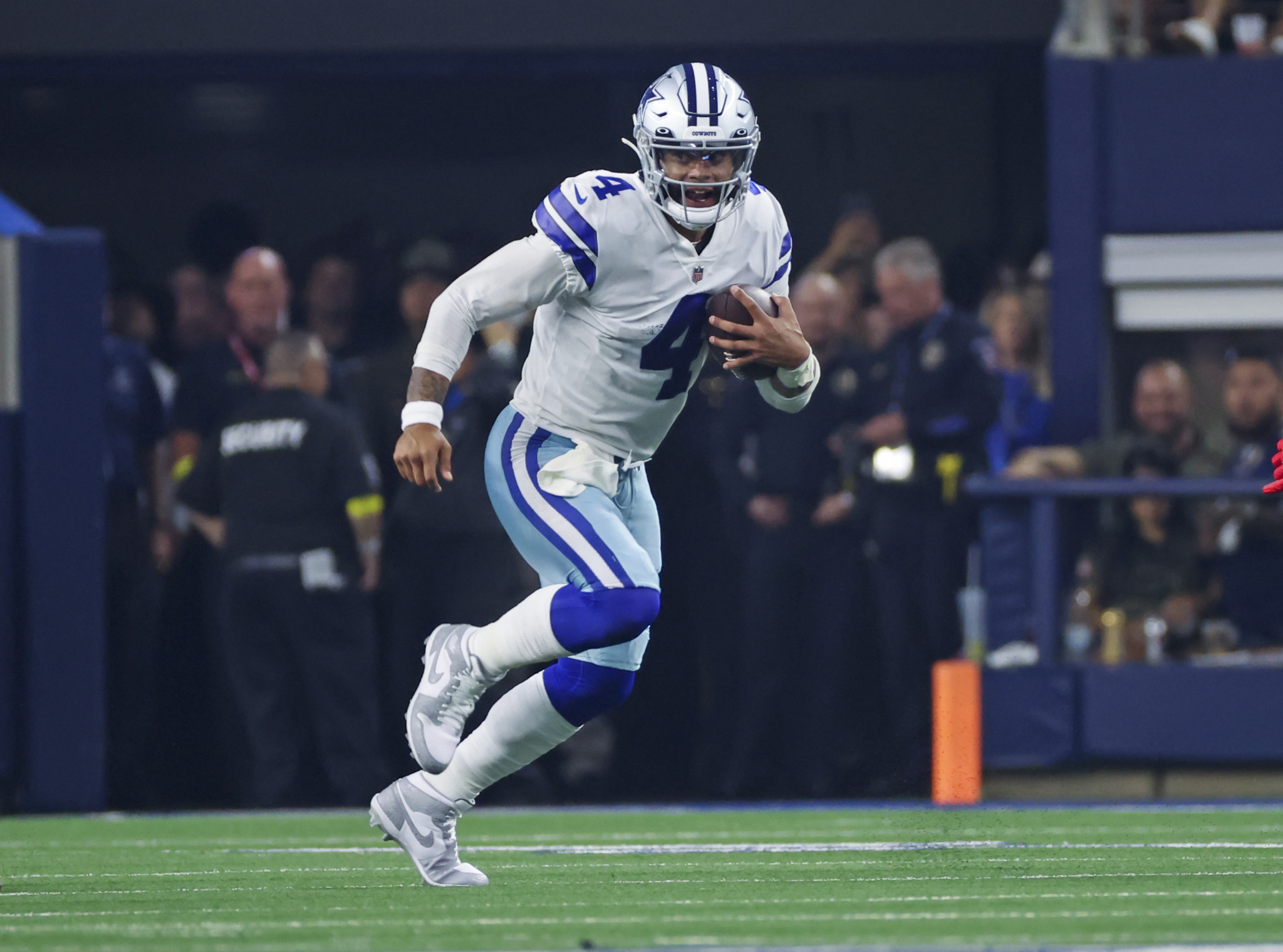 Dallas Cowboys QB Dak Prescott Throwing 10 Days After Surgery ...