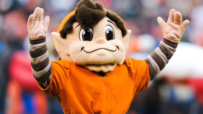 cleveland browns, brownie the elf