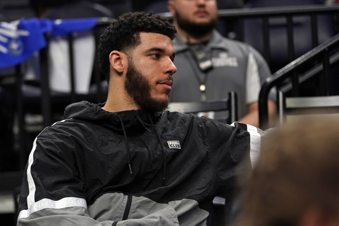 Chicago Bulls star Lonzo Ball could miss the entire 202223 season; a