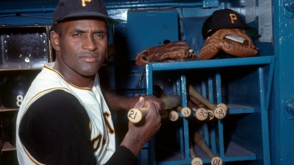 EXCLUSIVE: Mystery of Roberto Clemente’s 3000th-hit bat solved 50 years later