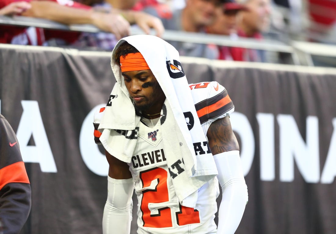 Dec 15, 2019; Glendale, AZ, USA; Cleveland Browns cornerback Denzel Ward (21) reacts against the Arizona Cardinals at State Farm Stadium. Mandatory Credit: Mark J. Rebilas-USA TODAY Sports