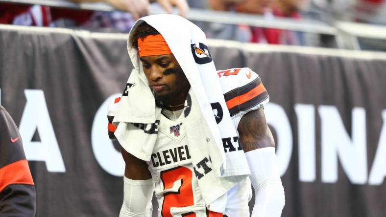 Dec 15, 2019; Glendale, AZ, USA; Cleveland Browns cornerback Denzel Ward (21) reacts against the Arizona Cardinals at State Farm Stadium. Mandatory Credit: Mark J. Rebilas-USA TODAY Sports