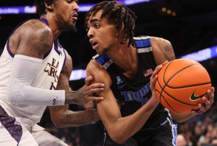 Memphis guard Emoni Bates looks to drive against East Carolina forward Vance Jackson at FedExForum in Memphis on Jan. 27, 2022.

Syndication The Commercial Appeal