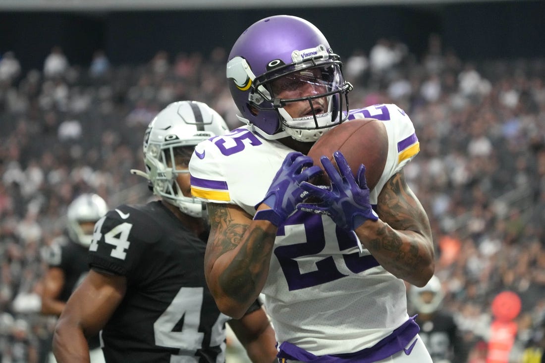 Aug 14, 2022; Paradise, Nevada, USA; Minnesota Vikings wide receiver Albert Wilson (25) catches a 20-yard touchdown pass in the fourth quarter against Las Vegas Raiders cornerback Bryce Cosby (44) at Allegiant Stadium. Mandatory Credit: Kirby Lee-USA TODAY Sports