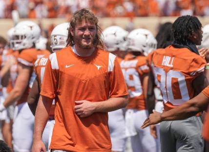 Sep 10, 2022; Austin, TX, USA; Texas quarterback Quinn Ewers walks to the medical tent during the fourth quarter of the loss to Alabama at Darrell K Royal   Texas Memorial Stadium on Saturday September 10, 2022.   Mandatory Credit: Jay Janner/Austin American-Statesman-USA TODAY NETWORK