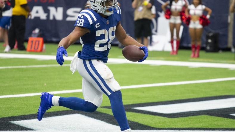 Colts Running Back Jonathan Taylor (ankle) Returns To Practice