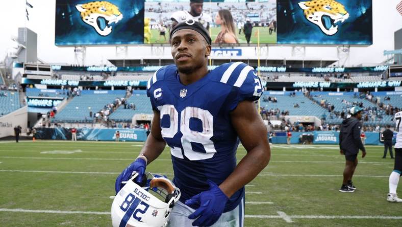 Sep 18, 2022; Jacksonville, Florida, USA; Indianapolis Colts running back Jonathan Taylor (28) runs off the field after the Indianapolis Colts are defeated by the Jacksonville Jaguars at TIAA Bank Field. Mandatory Credit: Douglas DeFelice-USA TODAY Sports