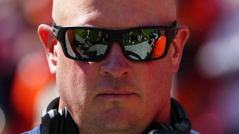 Sep 18, 2022; Denver, Colorado, USA; Denver Broncos head coach Nathaniel Hackett before the game against the Houston Texans at Empower Field at Mile High. Mandatory Credit: Ron Chenoy-USA TODAY Sports