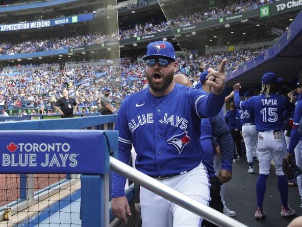 White Sox-Blue Jays rained out; doubleheader Thursday